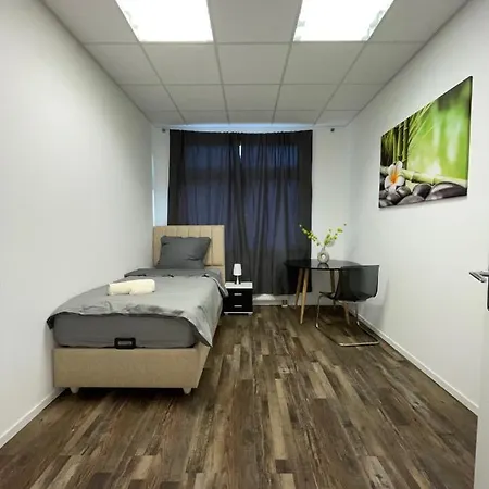 Mobliertes 5-zimmer-apartment - Kafertal Apartment *