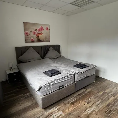 Mobliertes 5-zimmer-apartment - Kafertal Apartment Mannheim